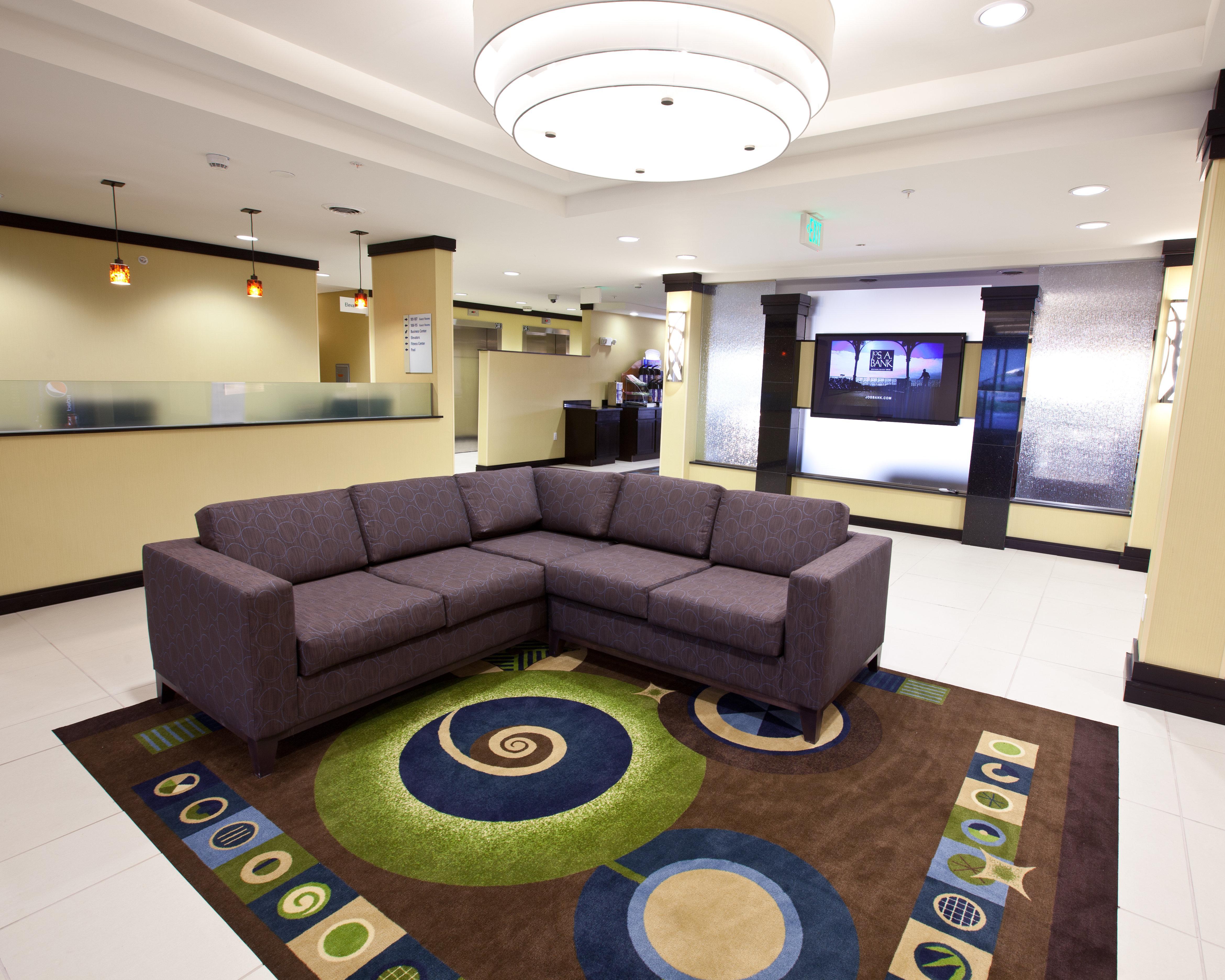 Holiday Inn Express And Suites Detroit North-Troy By Ihg Exterior foto