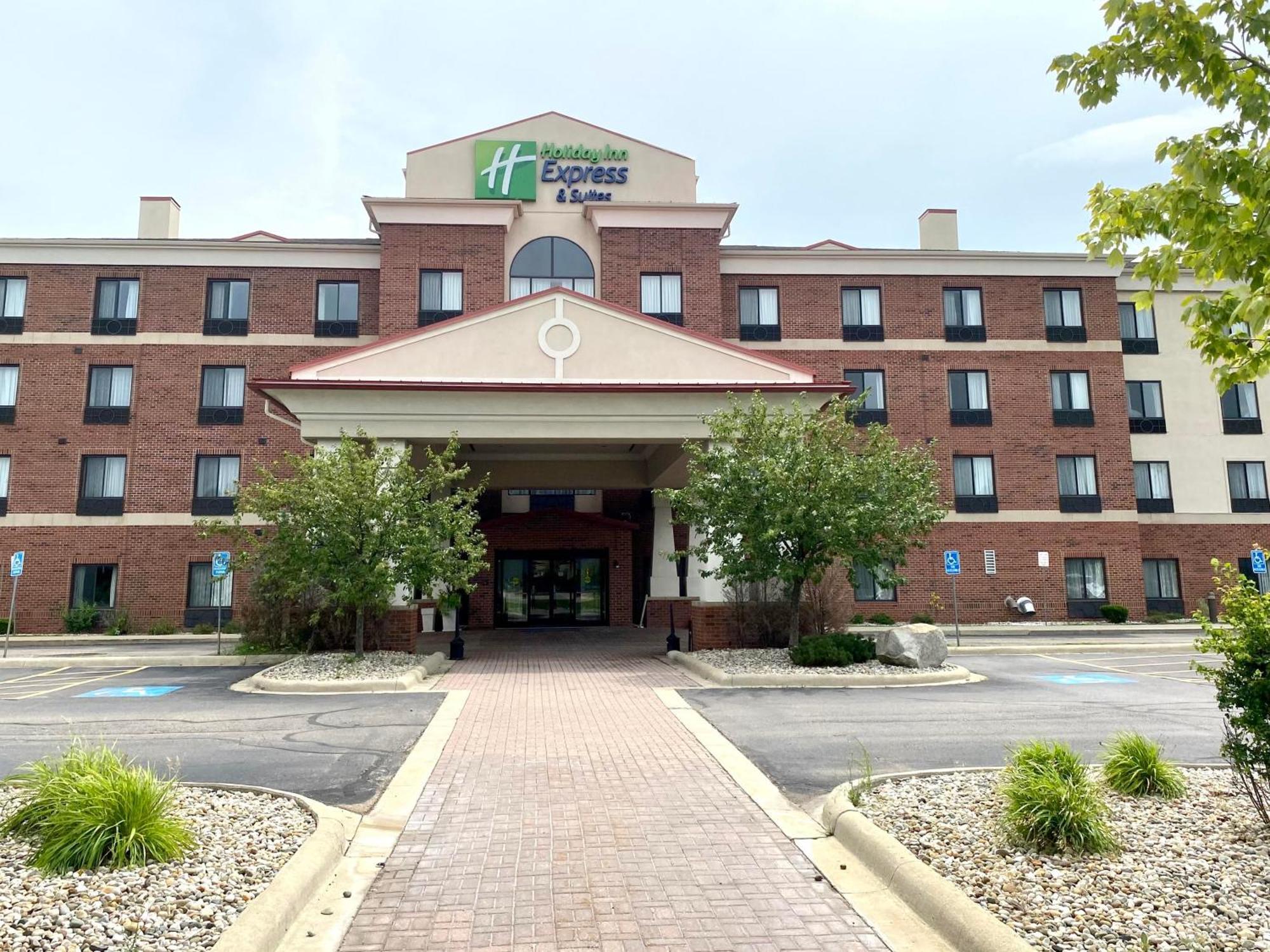 Holiday Inn Express And Suites Detroit North-Troy By Ihg Exterior foto